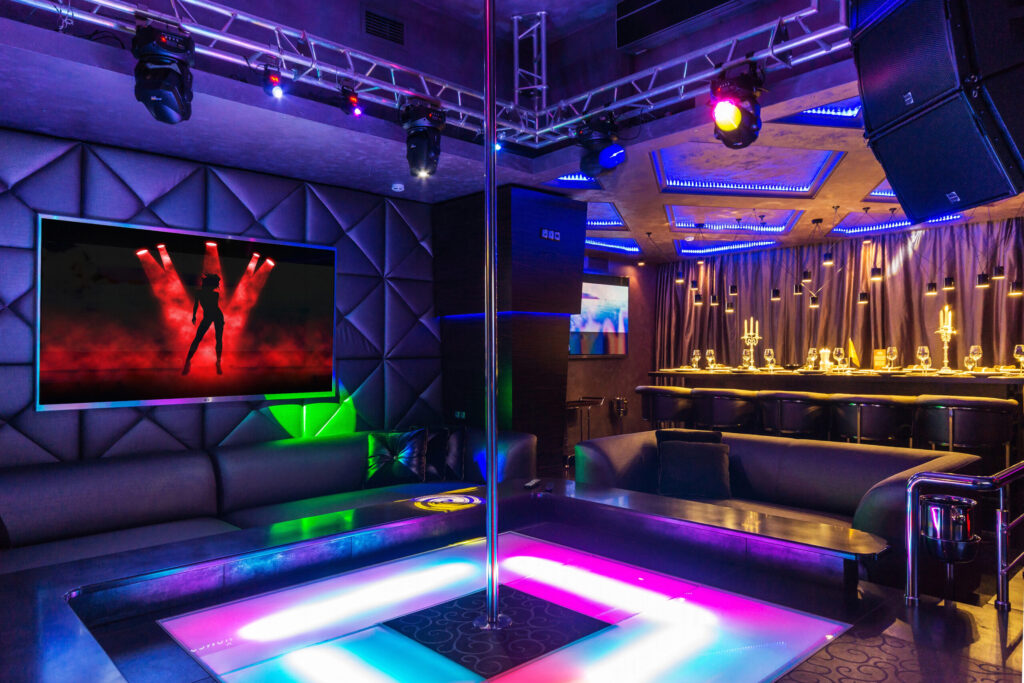 Kıbrıs Gece Kulüpleri Rehberi 2025 Lipstick Night Club ile Çılgın Gecelerde